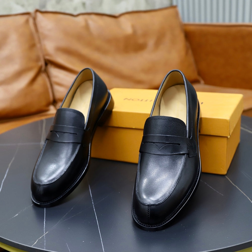 Louis Vuitton Men's Loafers - Style 427250