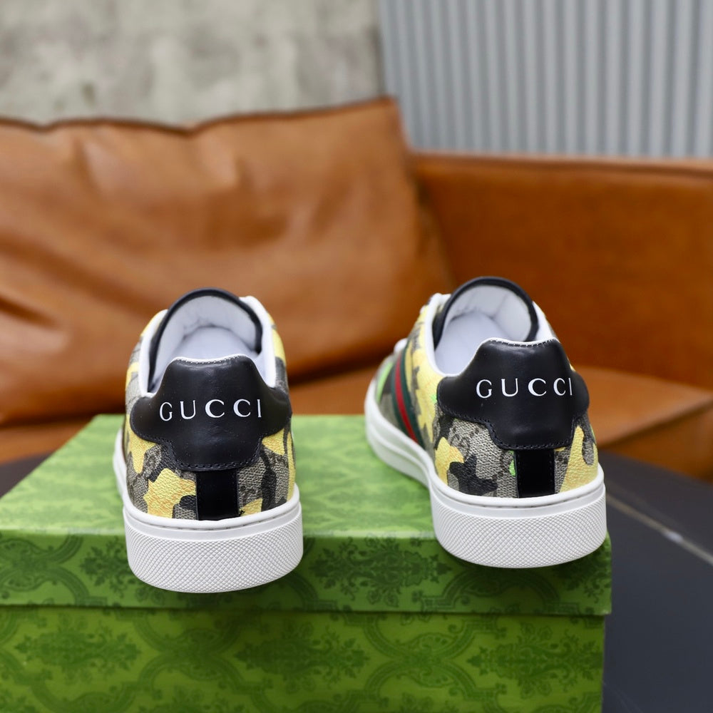 Gucci Men's Sneakers - Style 427006