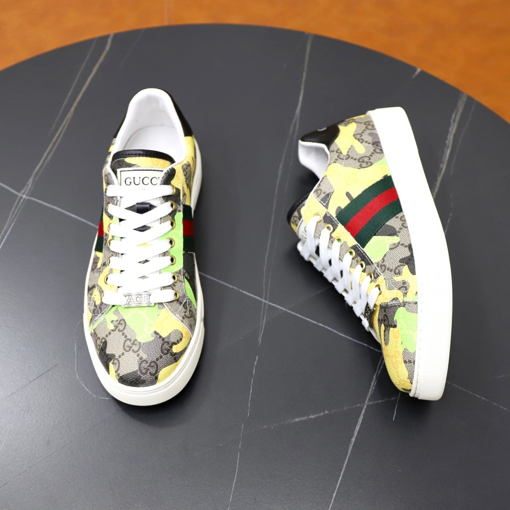 Gucci Men's Sneakers - Style 427006