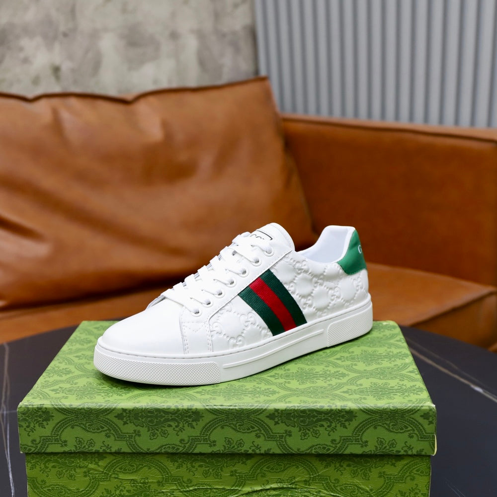Gucci Men's Sneakers - Style 427014