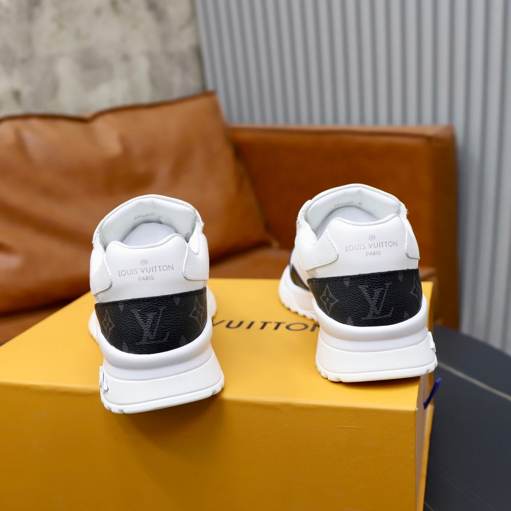 Louis Vuitton Men's Shoes - Style 425864