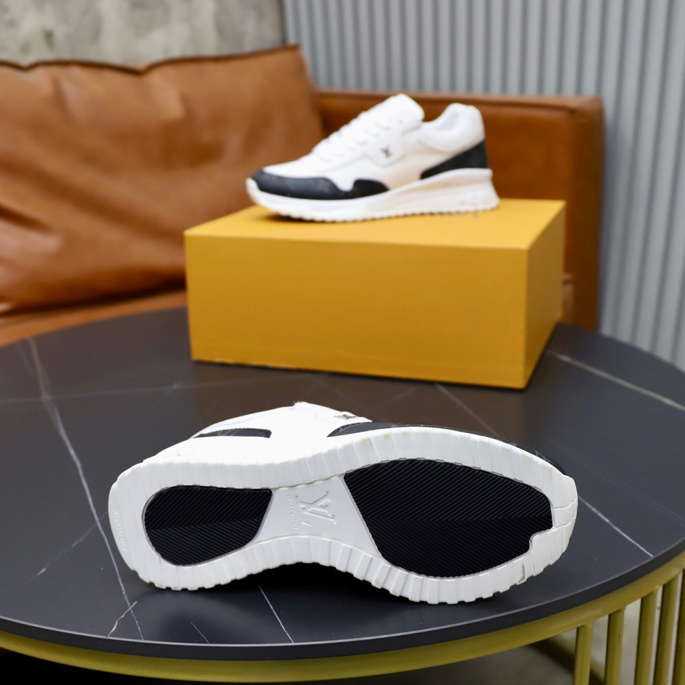 Louis Vuitton Men's Shoes - Style 425864