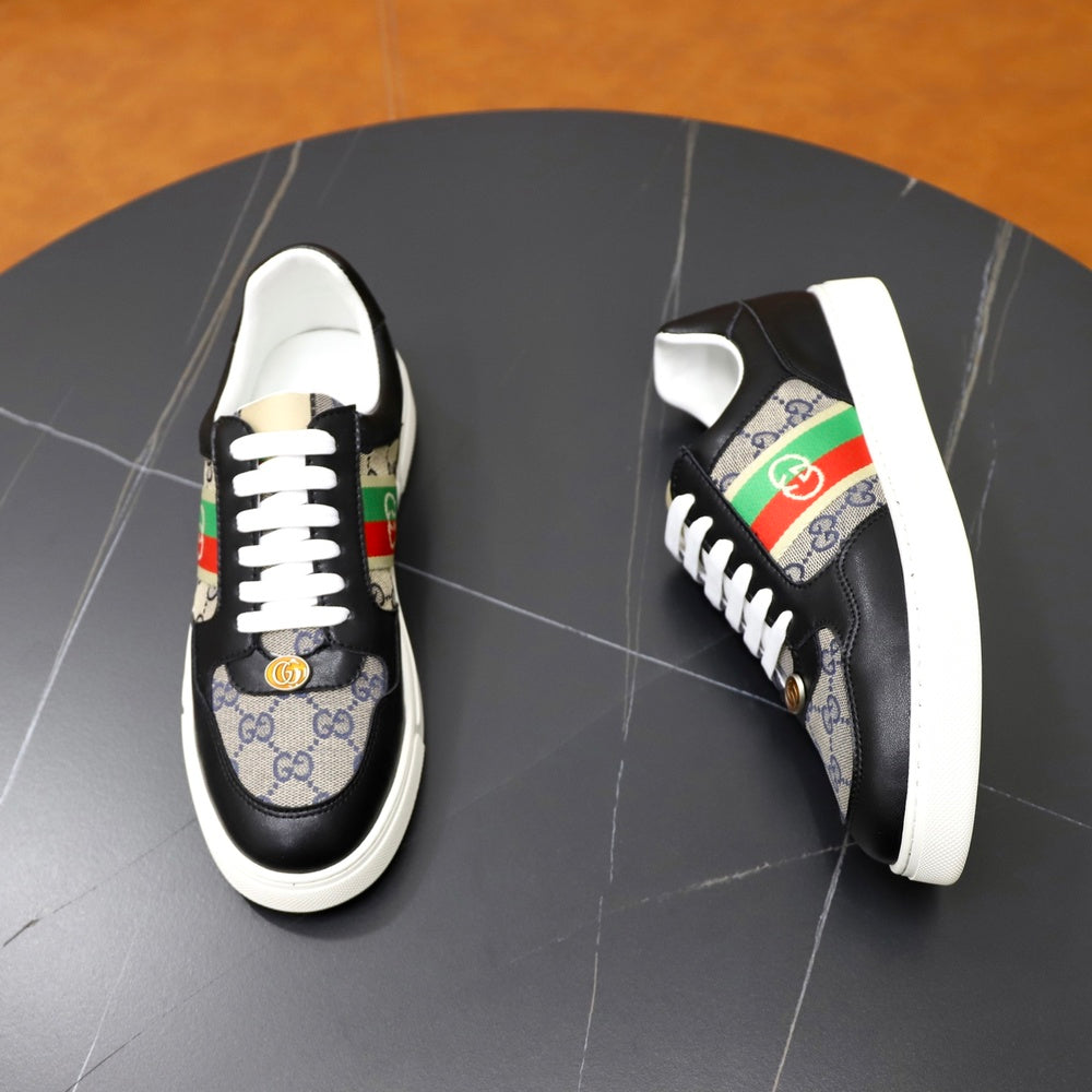 Gucci Men's Sneakers - Style 427025
