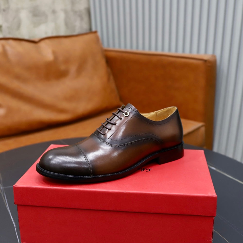 Ferragamo Men's Loafers - Style 427038