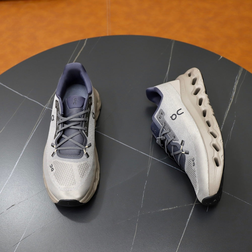 Designer Men's Sneakers - Style 427059
