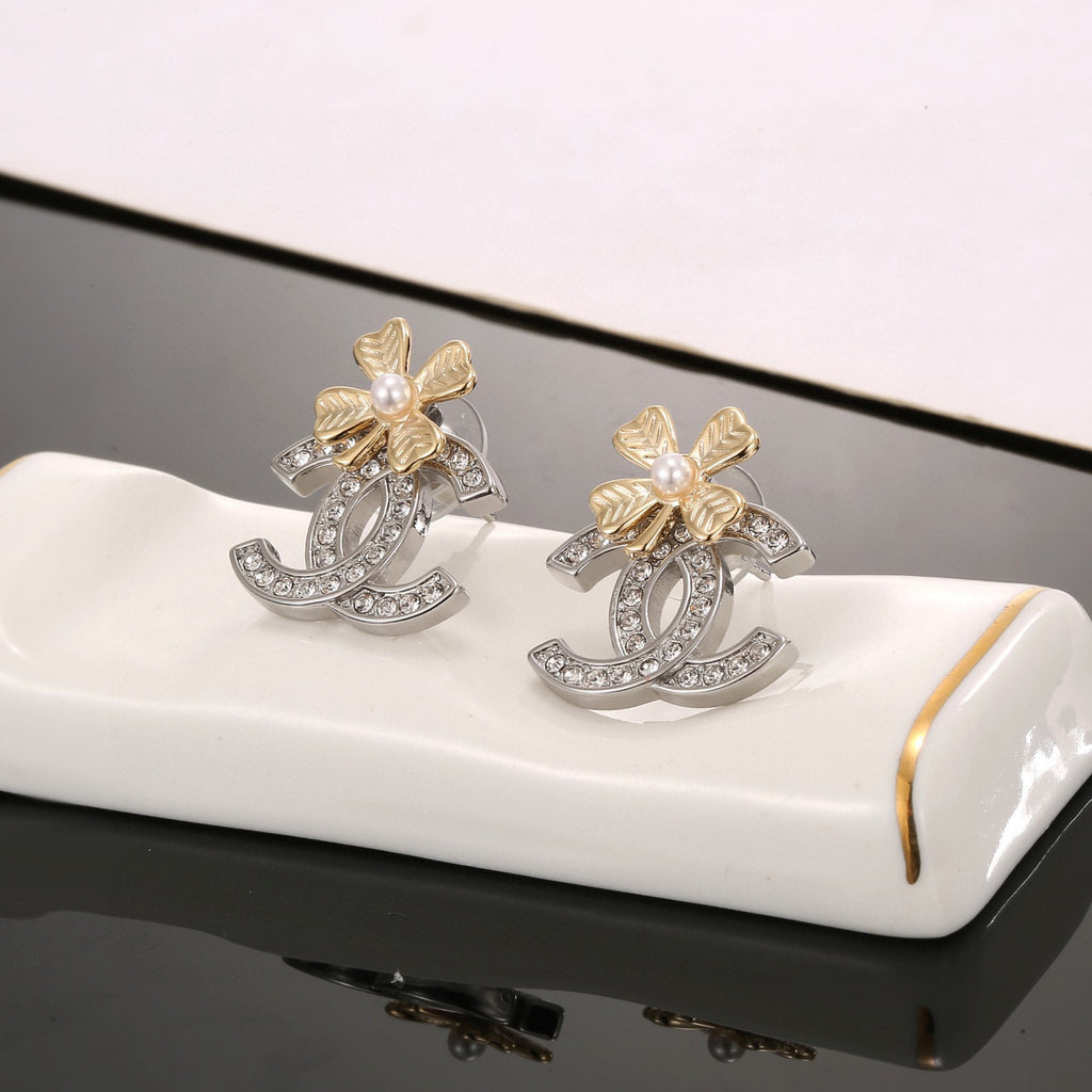 CHANEL Four-Leaf Clover Earrings
