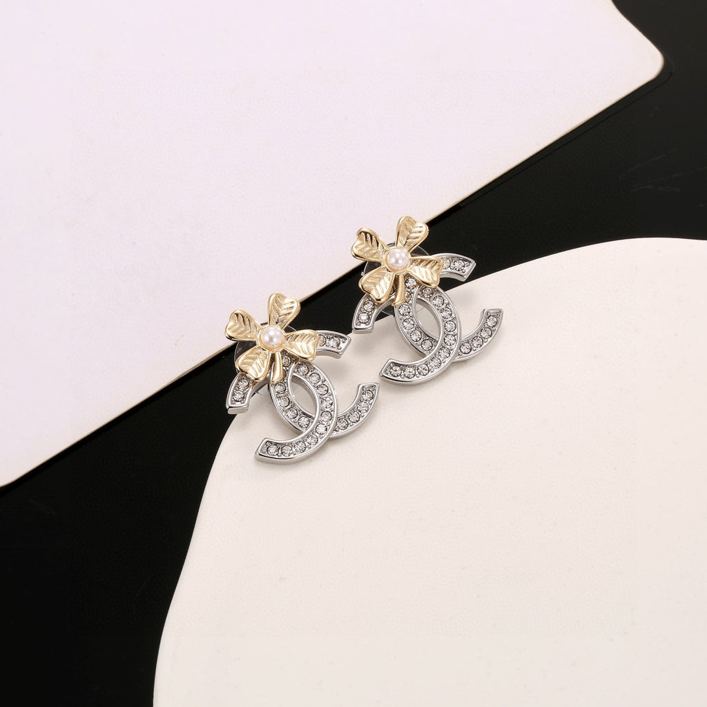 CHANEL Four-Leaf Clover Earrings