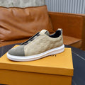 Louis Vuitton Men's Sneakers - Style 427083