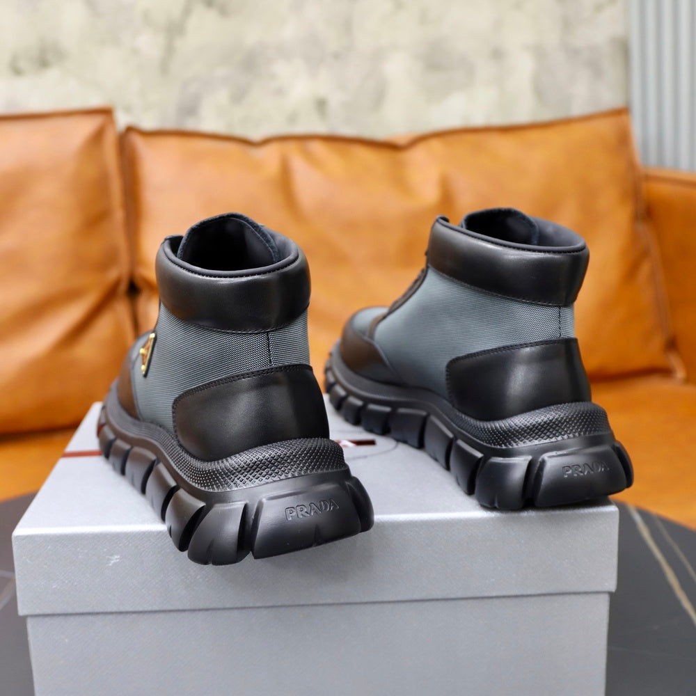 Prada Men's Boots - Style 426975