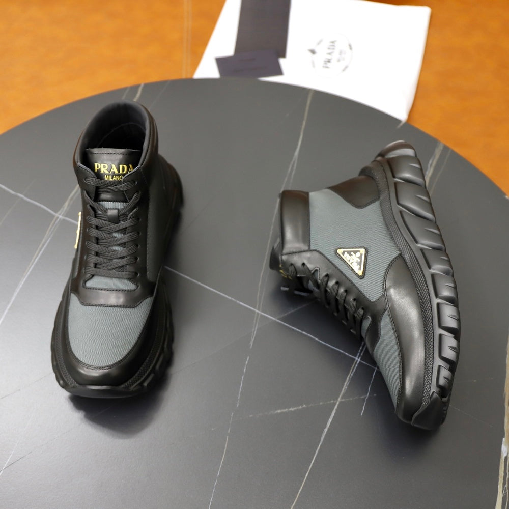 Prada Men's Boots - Style 426975