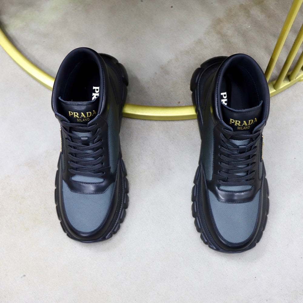Prada Men's Boots - Style 426975
