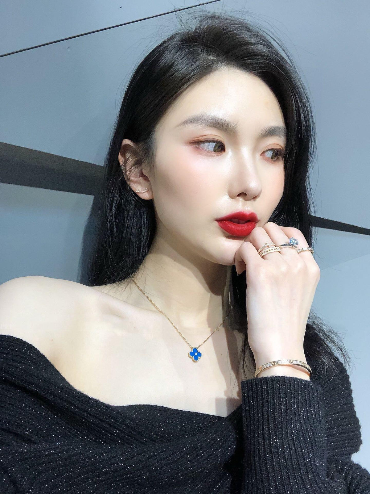 P55 Mother-of-Pearl Necklace
