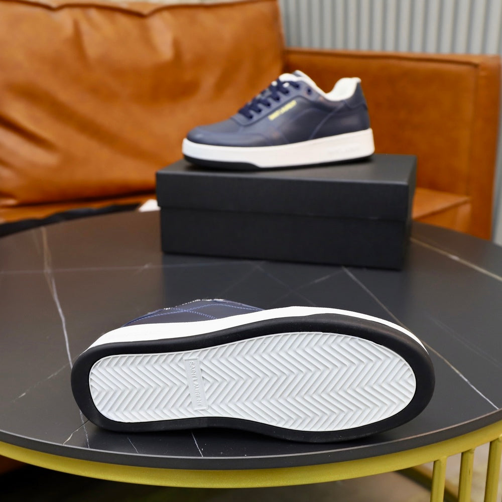 Designer Unisex Sneakers - Style 427096