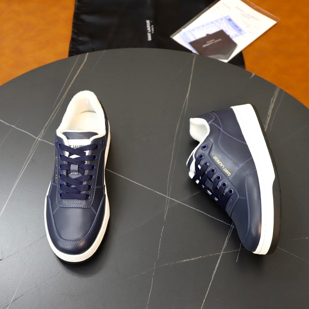Designer Unisex Sneakers - Style 427096