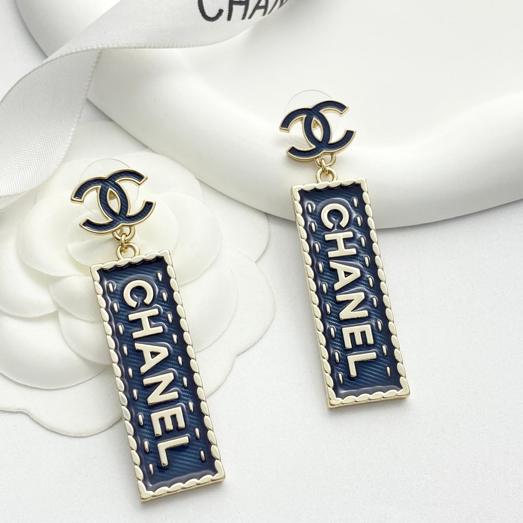 CHANEL Double-C Earrings