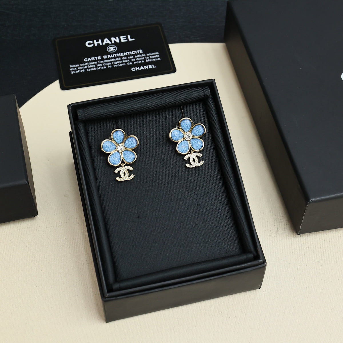 CHANEL Crystal Double-C Vintage Pendant Necklace