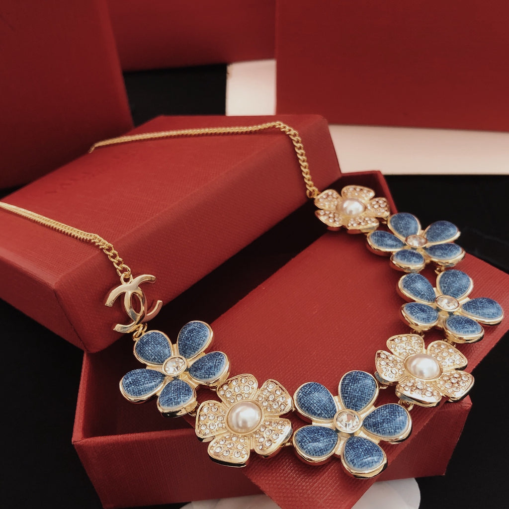 Camellia Necklace