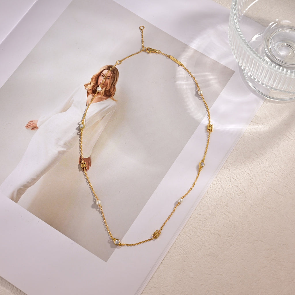 CELINE Necklace