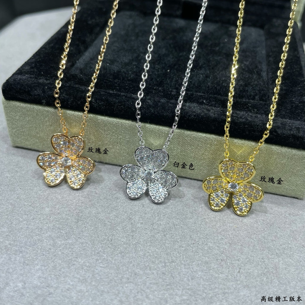 P110 Crystal Four-Leaf Clover Necklace