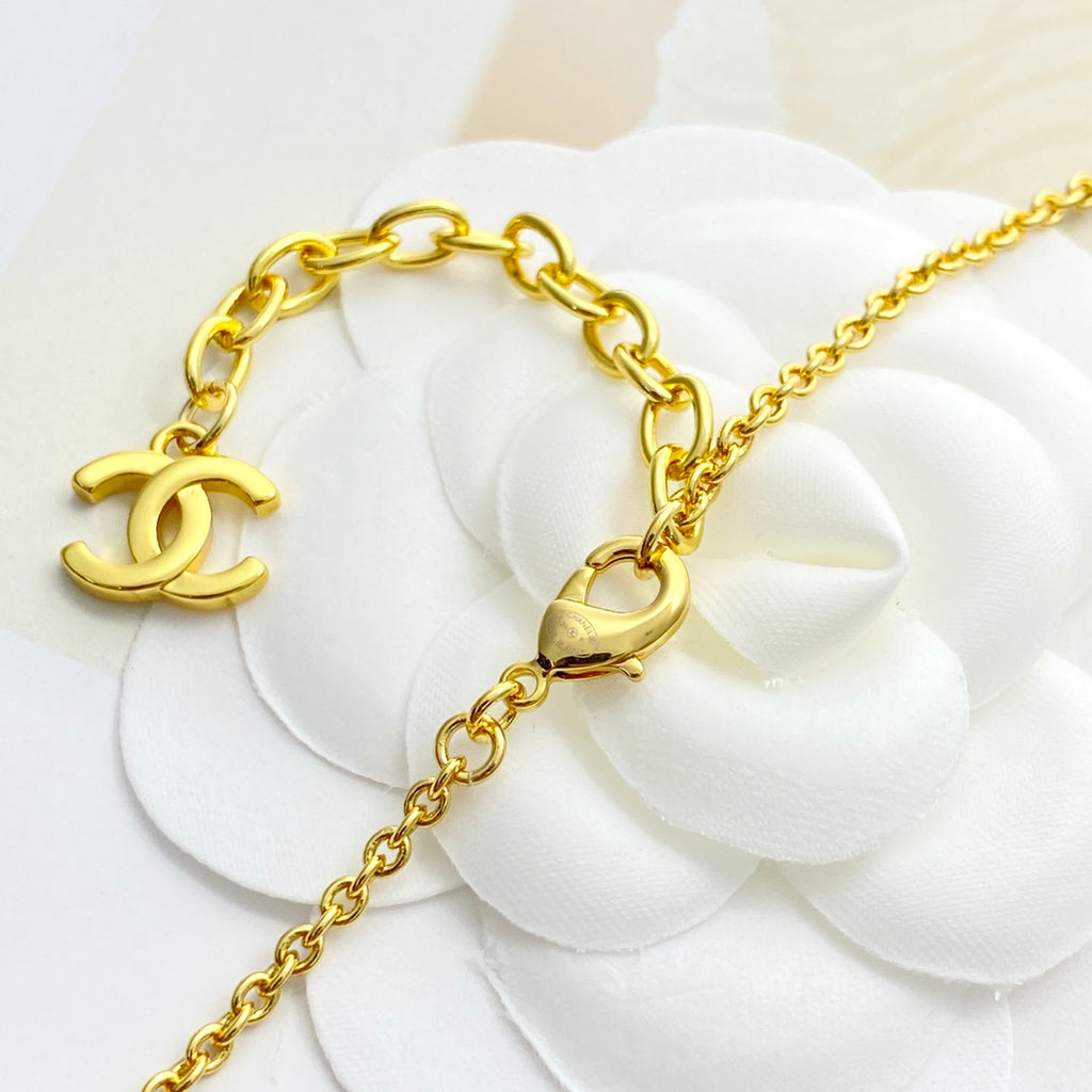 CHANEL P65 Enamel Vintage Necklace