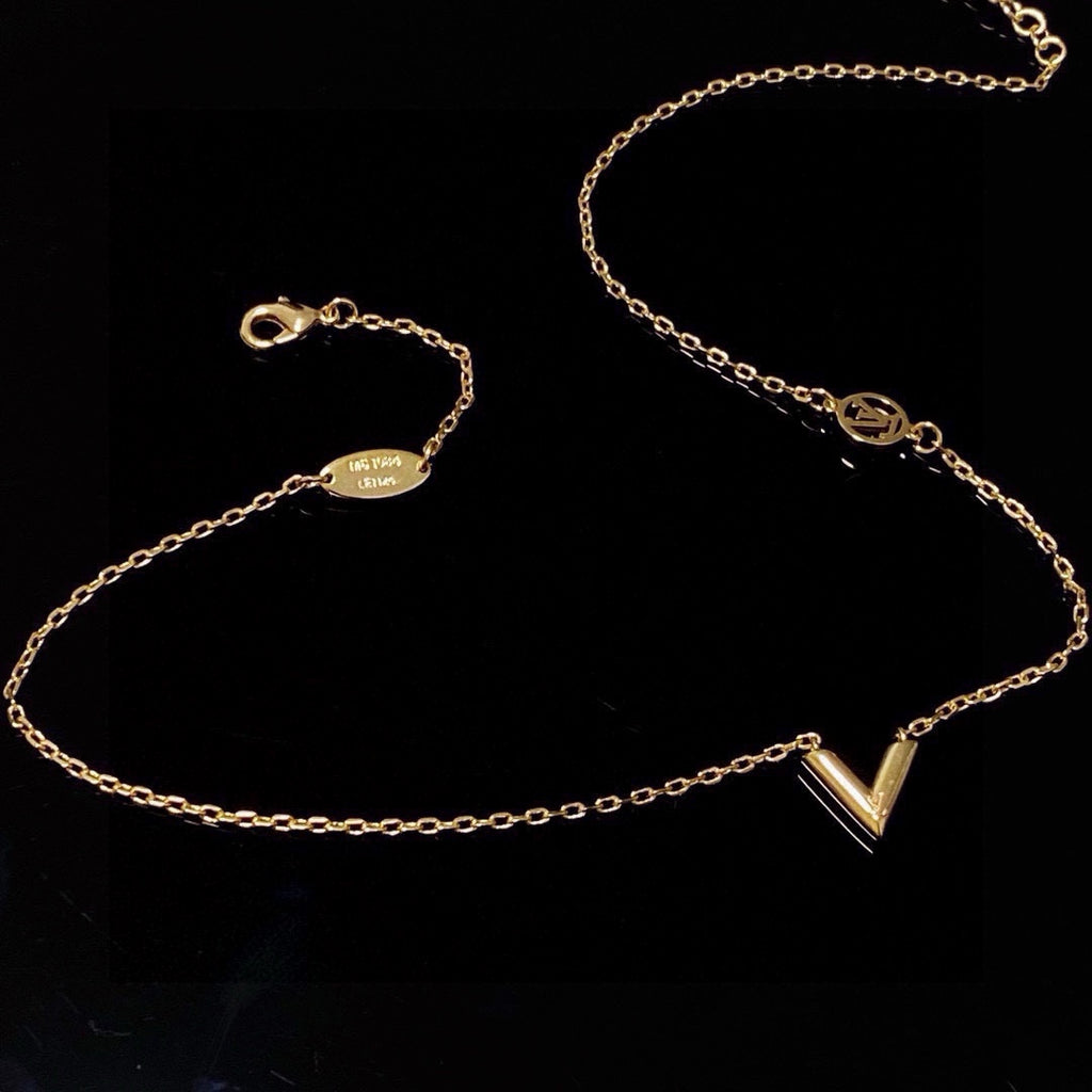 LOUIS VUITTON Necklace