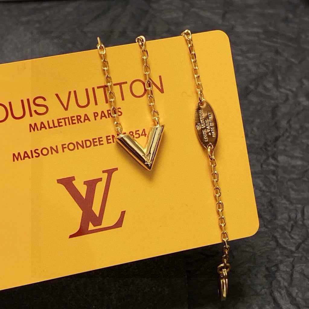 LOUIS VUITTON Necklace