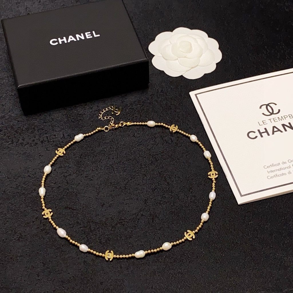 CHANEL Pearl Necklace