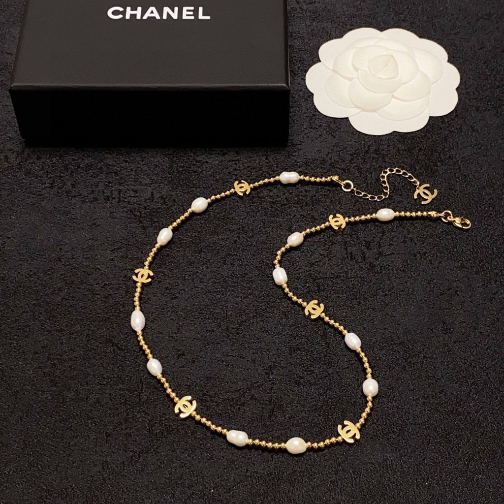 CHANEL Pearl Necklace