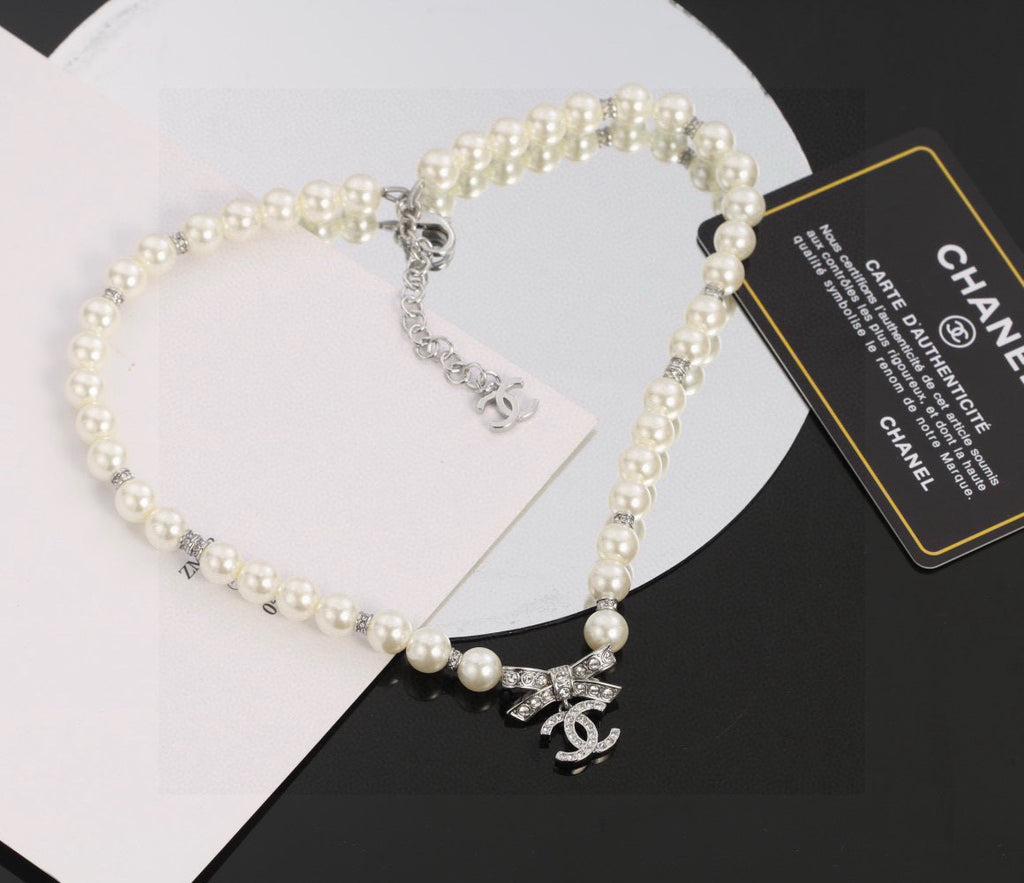 CHANEL Pearl Bow Choker Necklace