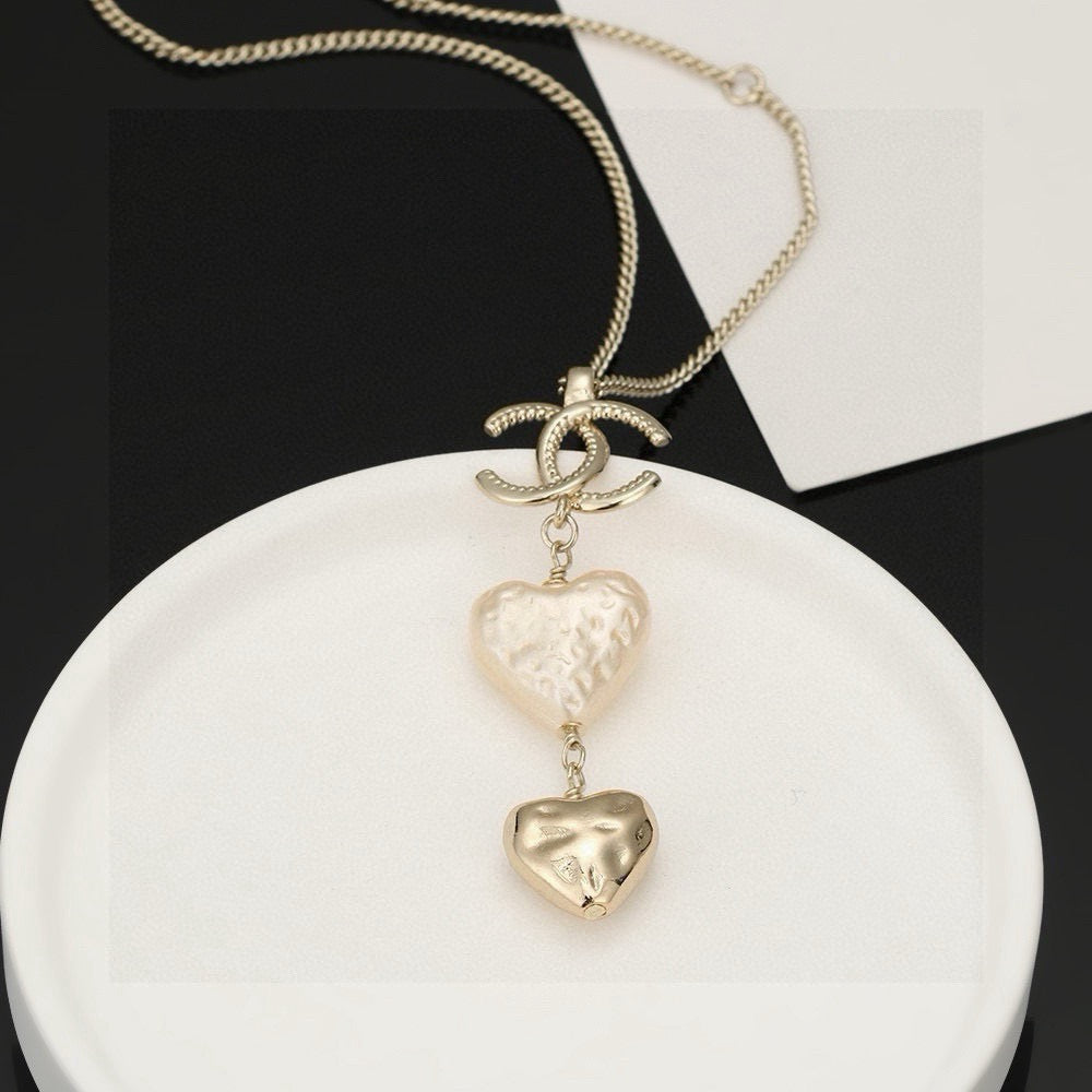 CHANEL Pearl Necklace