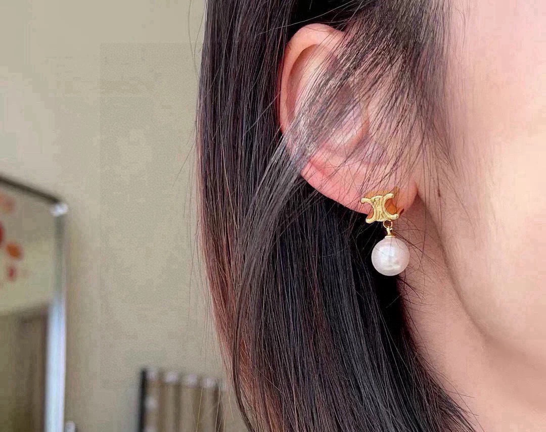 CELINE Pearl Earrings