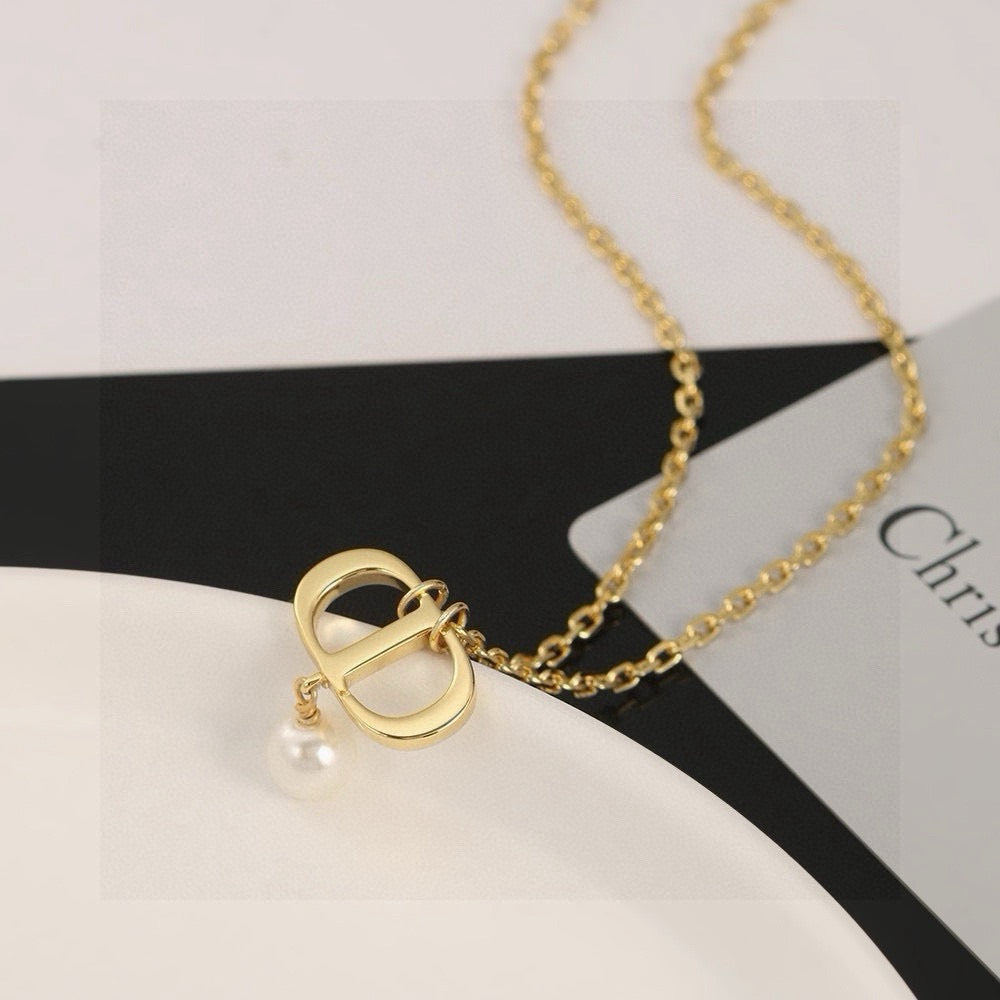 DIOR Pearl Pendant Necklace