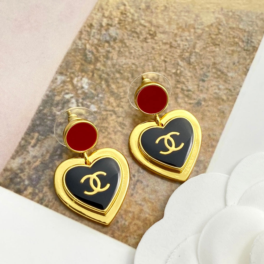CHANEL Enamel Vintage Earrings