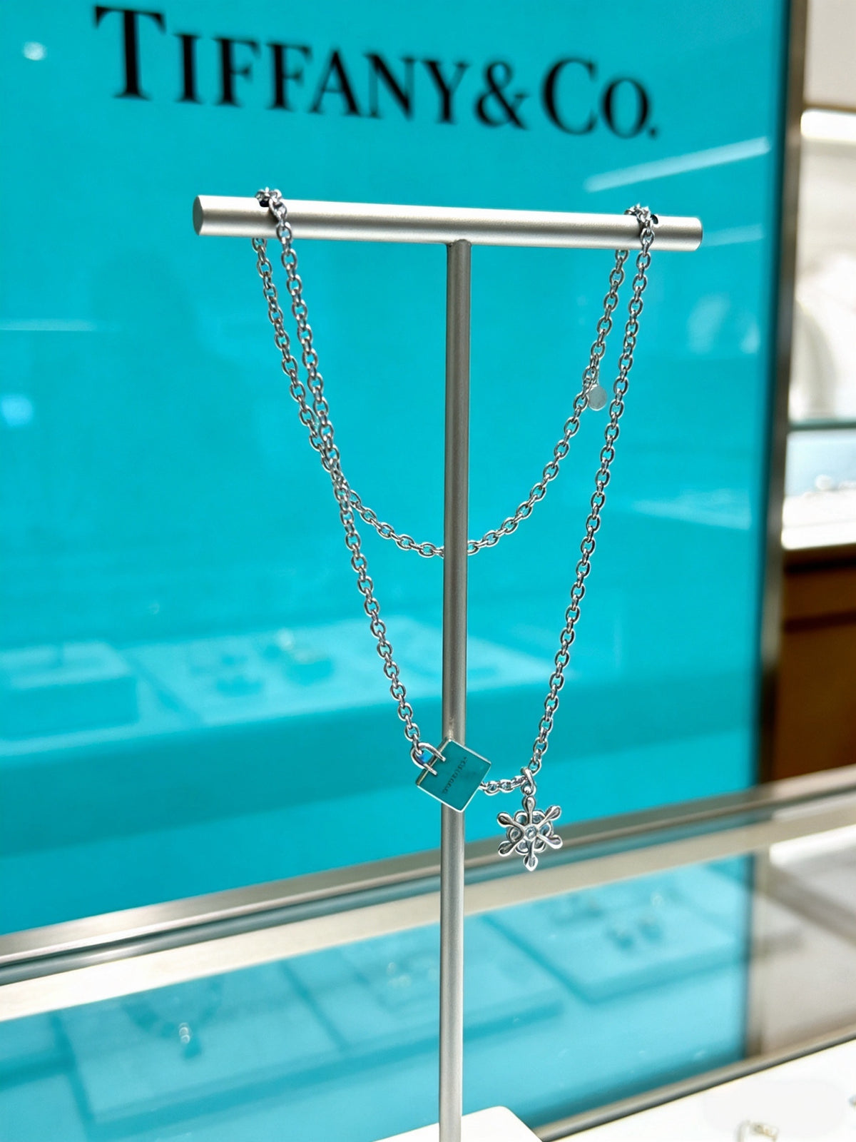 TIFFANY & CO. P85 Vintage Necklace