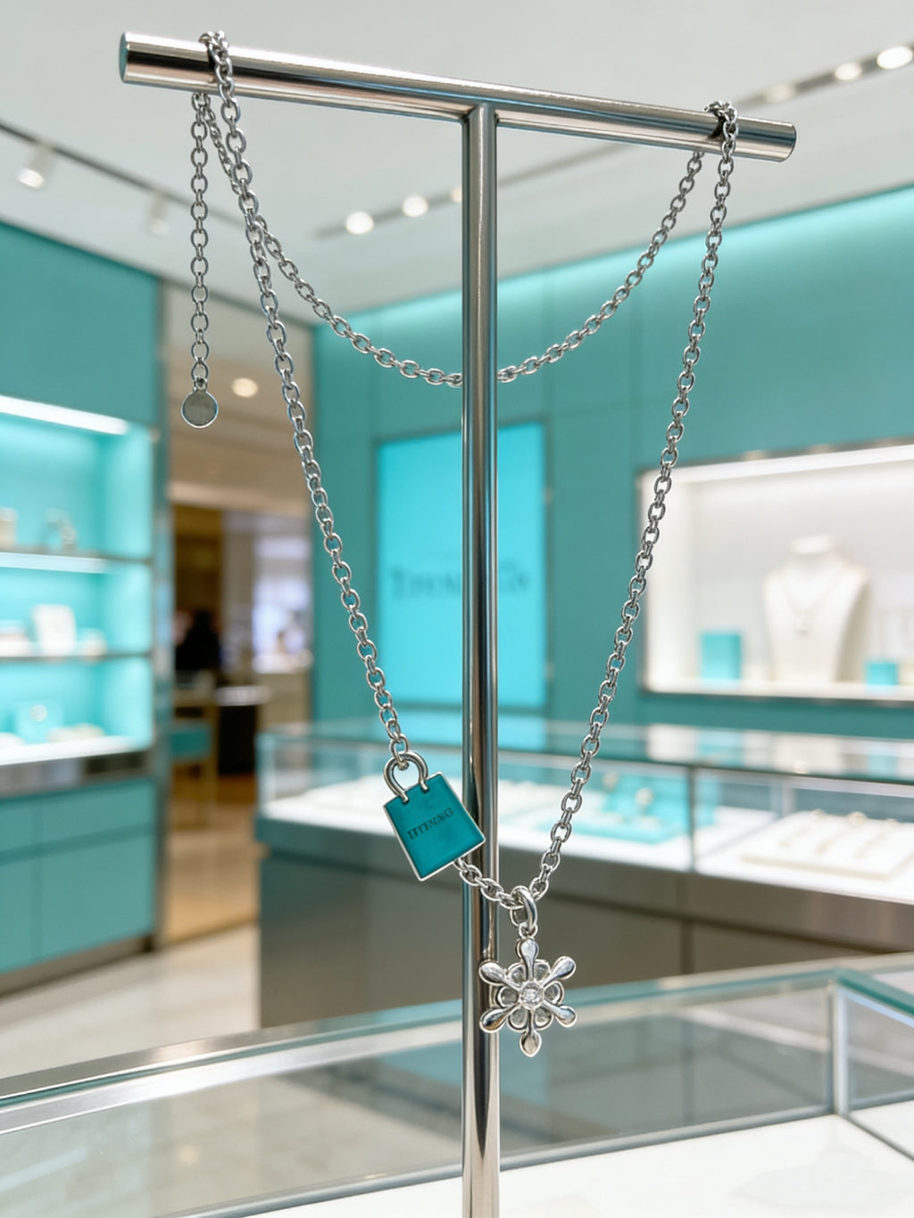 TIFFANY & CO. P85 Vintage Necklace