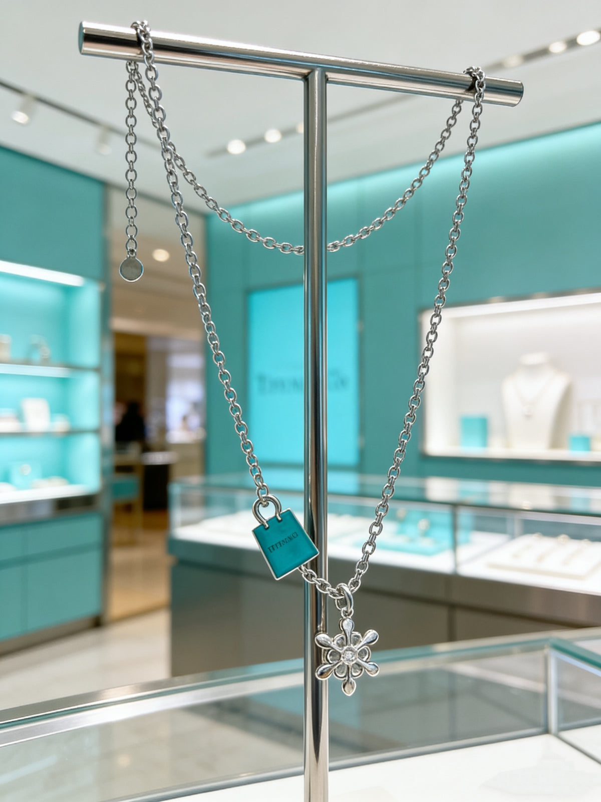 TIFFANY & CO. P85 Vintage Necklace