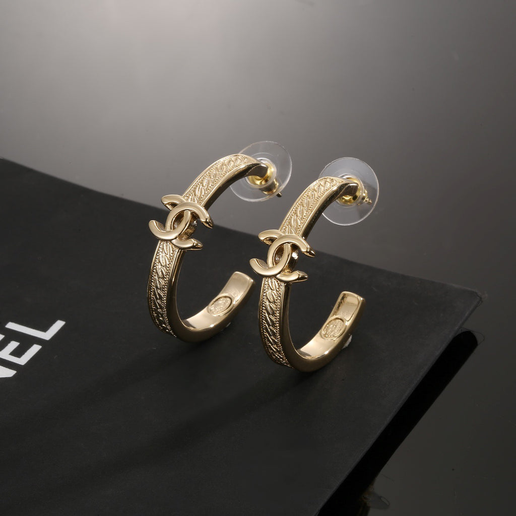 CHANEL Earrings