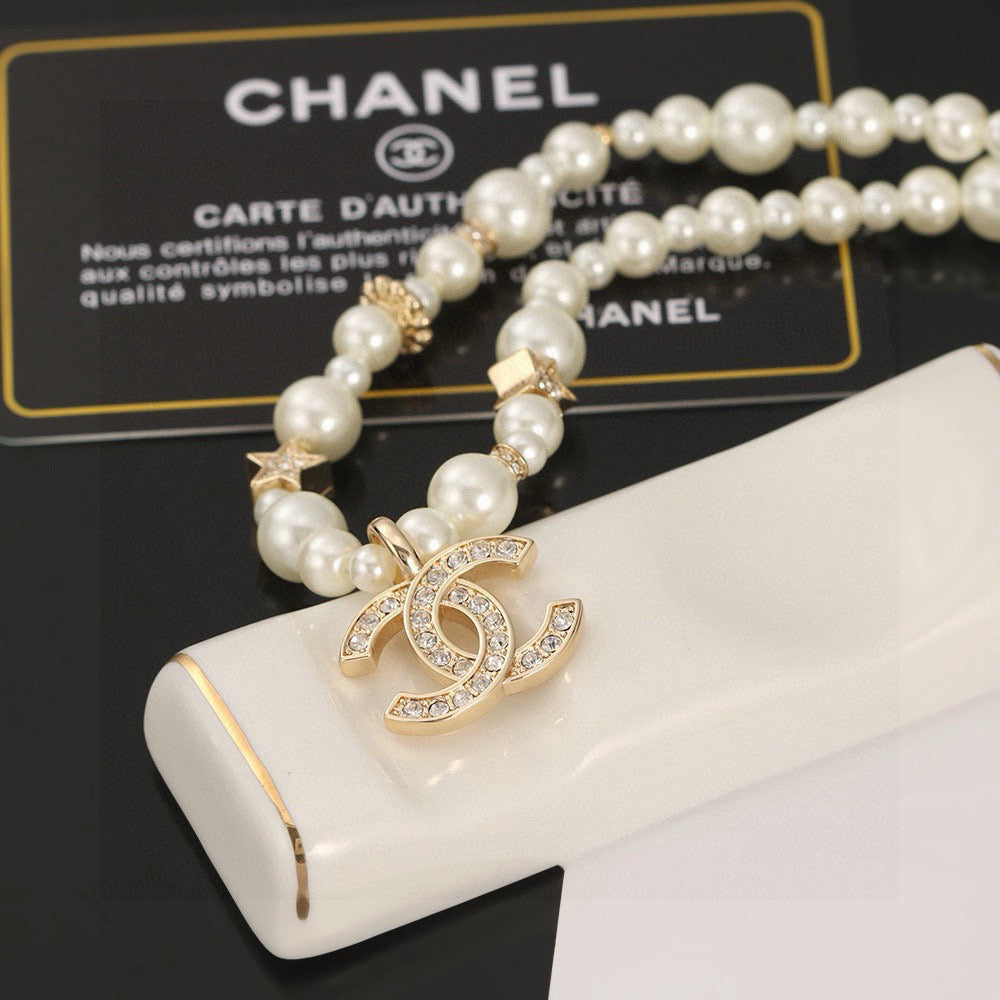 CHANEL Pearl Choker Necklace