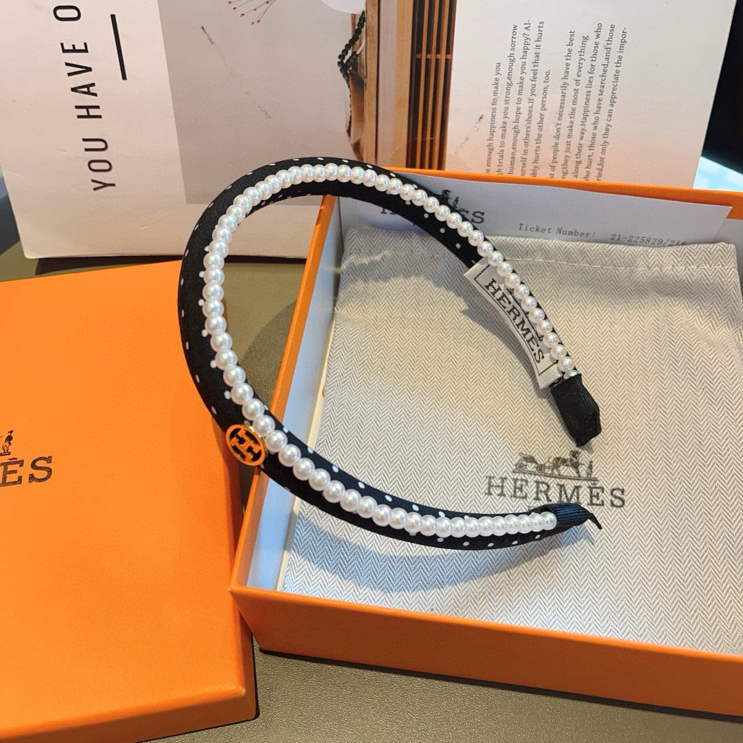 HERMÈS Pearl Headband