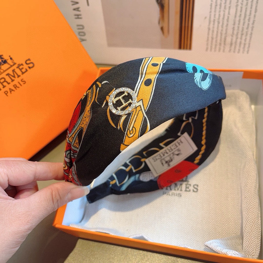 HERMÈS Silk Headband