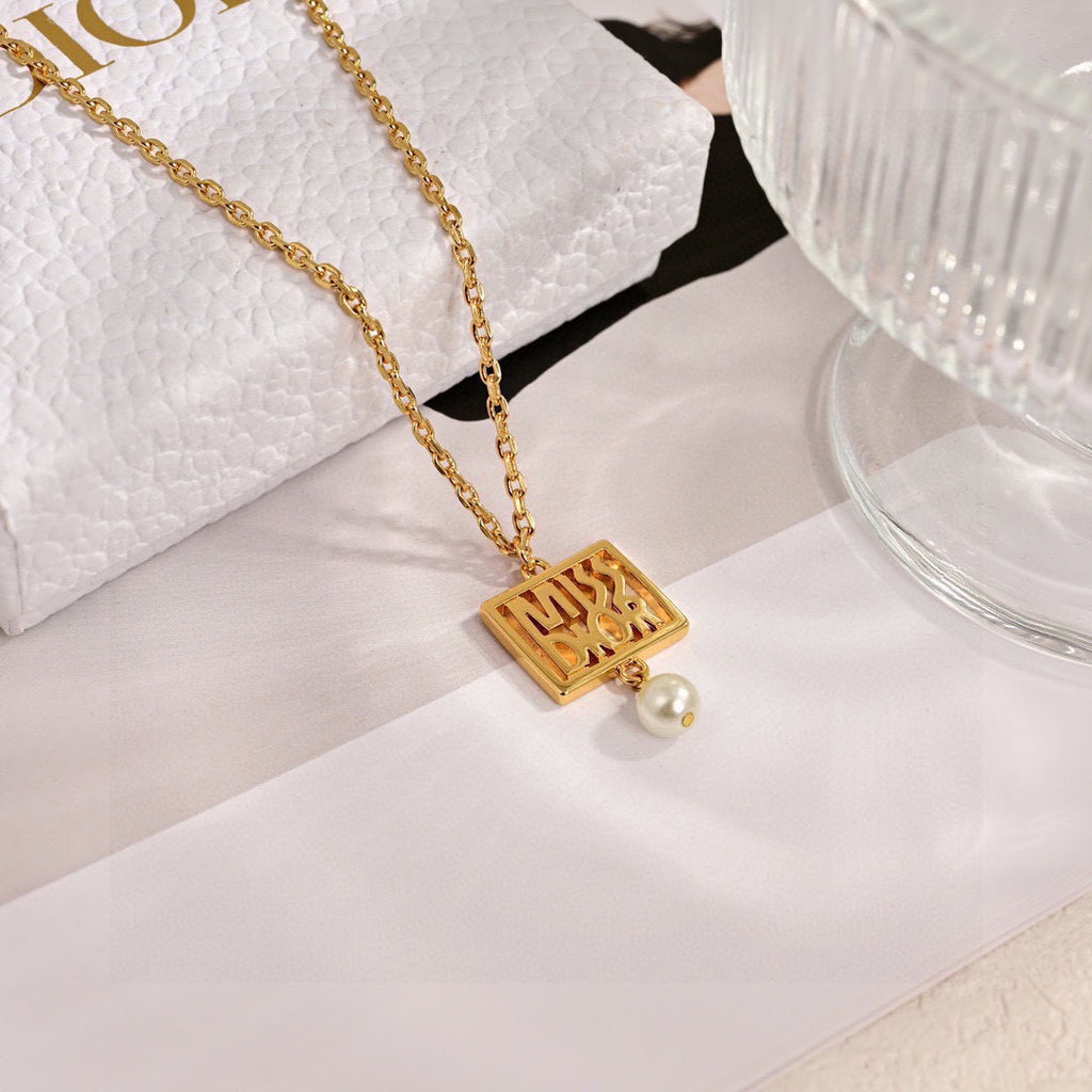 DIOR Necklace
