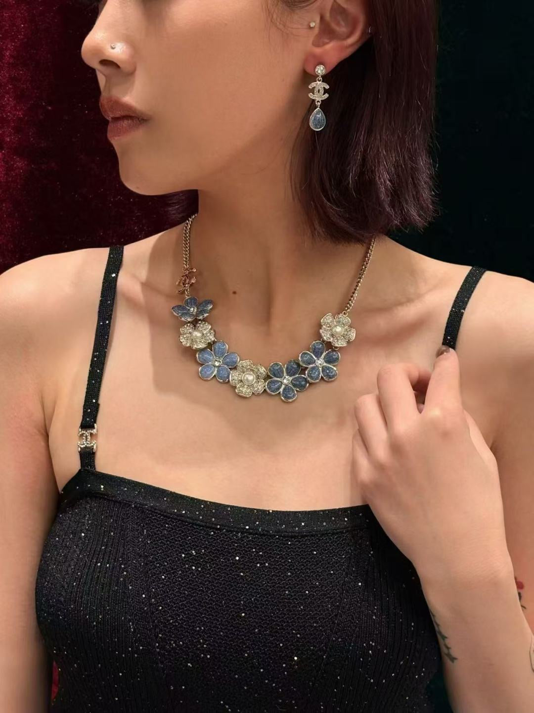 Camellia Necklace