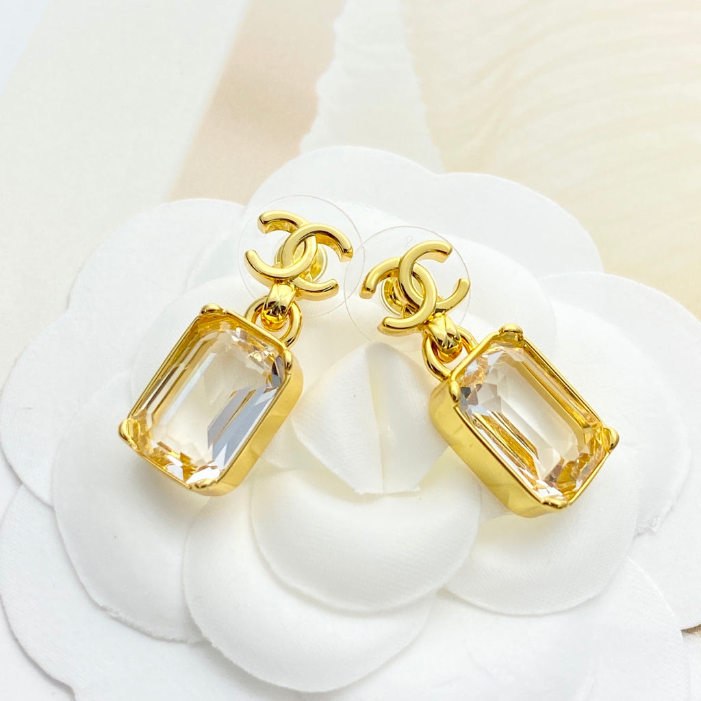 CHANEL Crystal Double-C Vintage Pendant Necklace