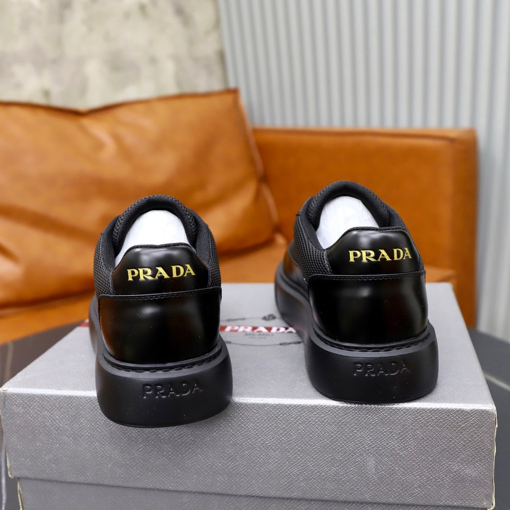Prada Men's Shoes - Style 428827