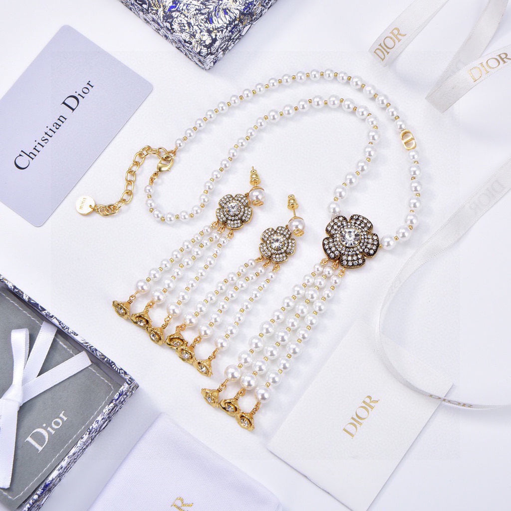 DIOR Necklace