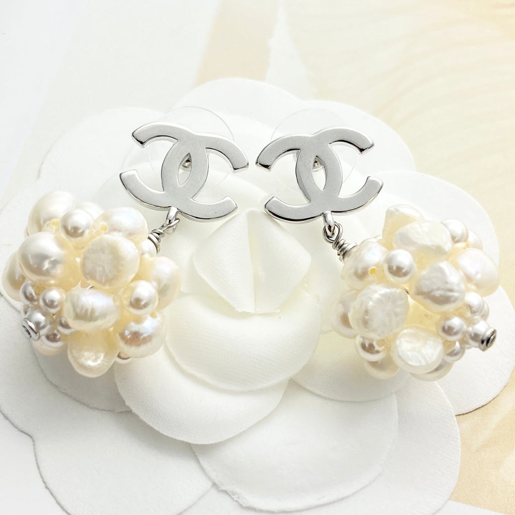 CHANEL Pearl Earrings