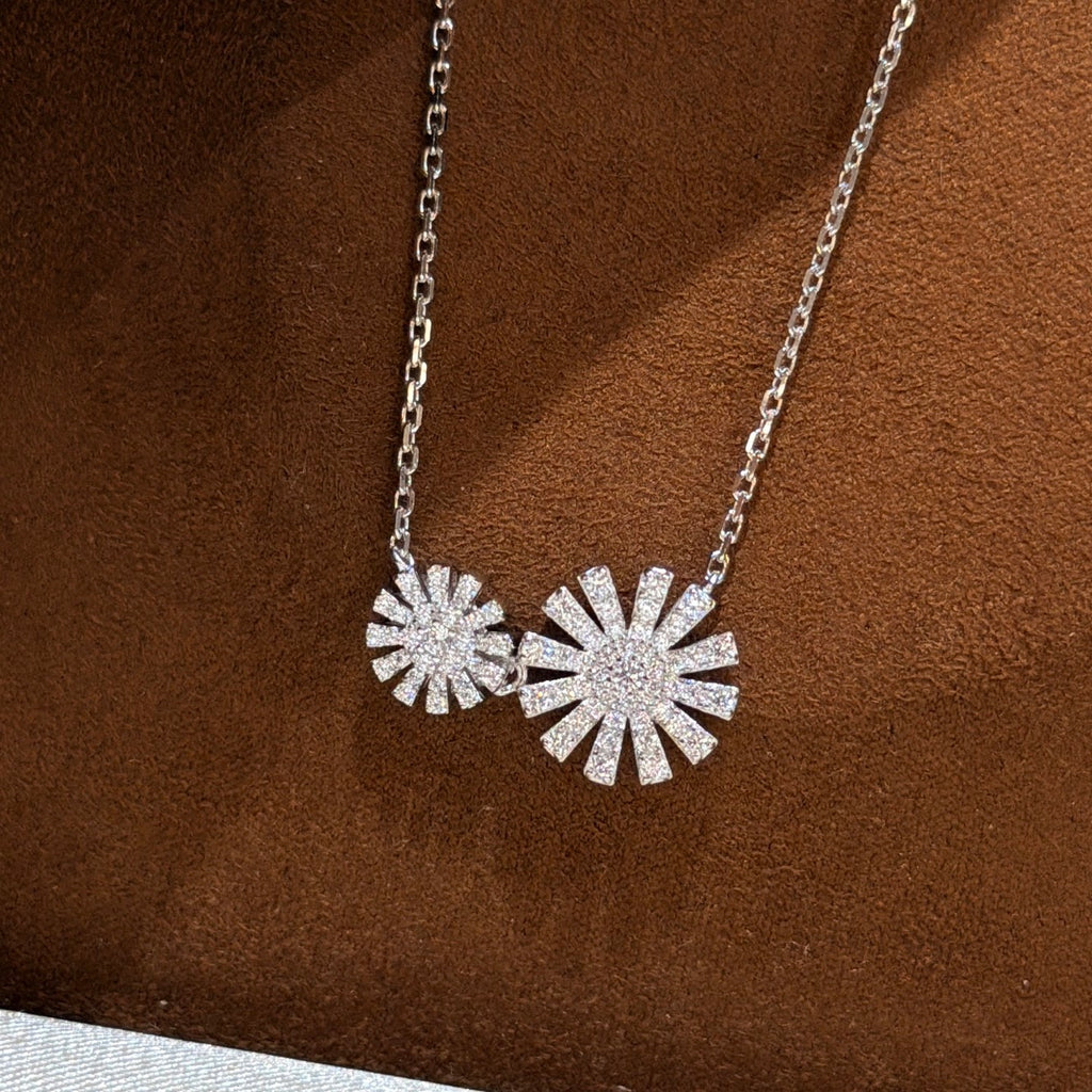 A7473 Crystal Vintage Necklace