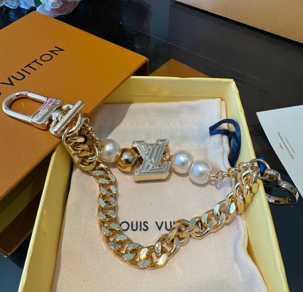 LOUIS VUITTON Metal Bag Charm Keychain