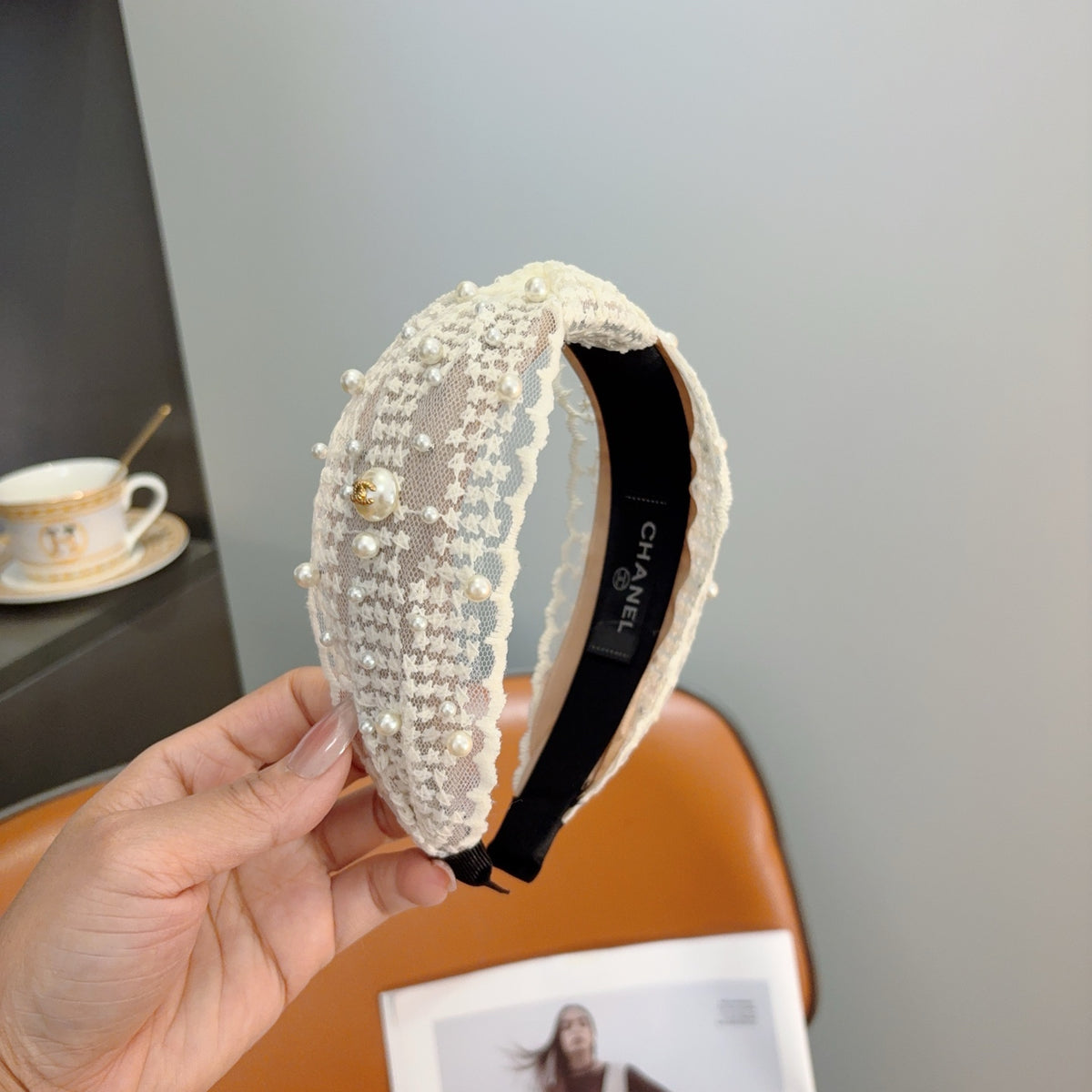 CHANEL Pearl Wide Vintage Headband