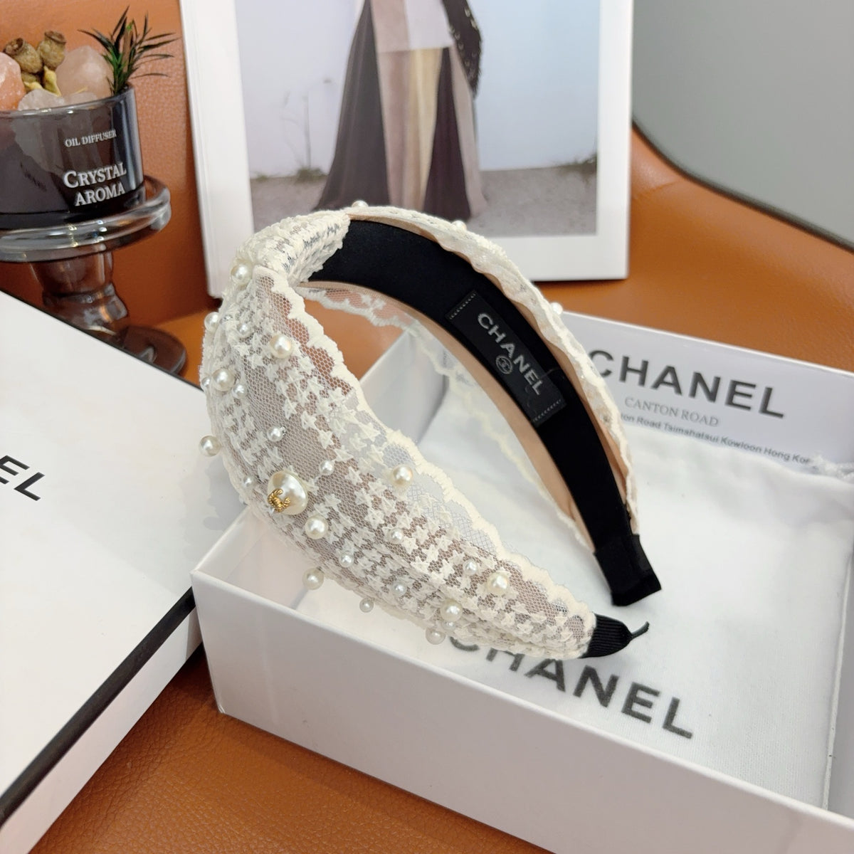 CHANEL Pearl Wide Vintage Headband